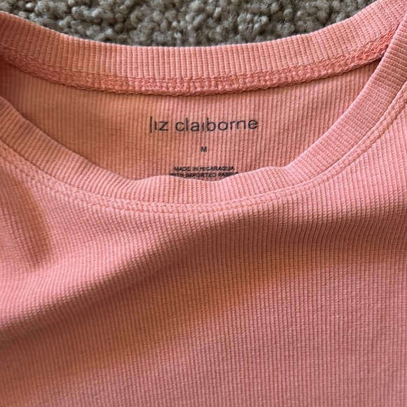 💜 3 for $10 Liz Claiborne Pink Long Sleeve Knit Top - Picture 2 of 2